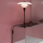 Louis Poulsen Stolní lampa PH 2/1 Glossy Burgundy, červená barva, kov, plast