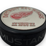 Mustang Puk Detroit Red Wings NHL Established Silver Medallion