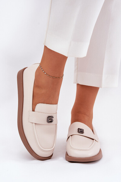 Dámské elegantní mokasíny s ozdobným malým detailem Vinceza 62208 béžové 38