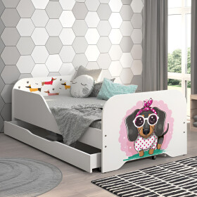 DumDekorace Kompletní dětská postel 140 x 70 cm s matrací a roštem - SWEET DOG