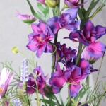 Kytice DELPHINIUM, KOPRETINA, LUČNÍ KVĚTY 97 cm
