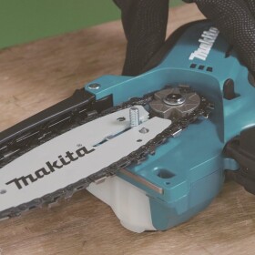 Aku prořezávací pila Makita CXT UC100DWA01