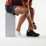 Unisex merino běžecké ponožky SMARTWOOL Run Targeted Cushion No Show Socks, White velikost: 42-45 (L)