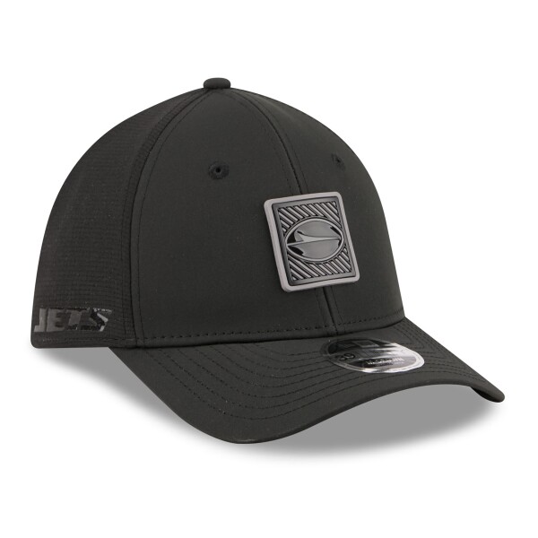 New Era Pánská kšiltovka New York Jets NFL Black 2026 Training Camp 39THIRTY Flex Velikost: S/M