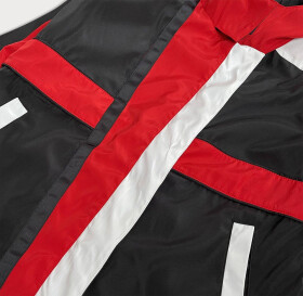 Červeno-černá dámská bunda větrovka s kapucí (YR1967) Barva: odcienie czerwieni, Velikost: M (38)