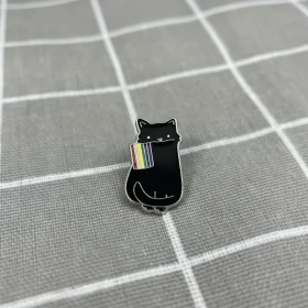 Pinarna.cz Černá kočička s duhovou vlajkou