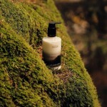 SCOTTISH FINE SOAPS Mléko na ruce a tělo Oakmoss 300 ml, šedá barva, plast