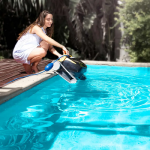 Bazénový vysavač Dolphin E20 (Čistí dno a stěny)