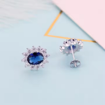 LUNICA Stříbrné zdobené náušnice SAFÍR 0632