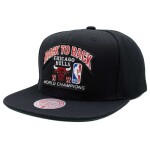 Mitchell & Ness Pánská kšiltovka Chicago Bulls NBA Back To Back Champions Snapback