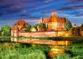 Castorland 103010 Puzzle Hrad Malbork
