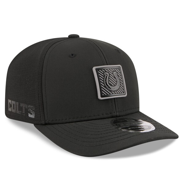 New Era Pánská kšiltovka Indianapolis Colts NFL Black 2026 Training Camp 9SEVENTY Stretch-Snap