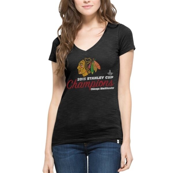 47 Brand Dámské tričko Chicago Blackhawks 2015 Stanley Cup Champions Scrum V-Neck Velikost: