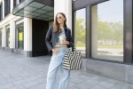 Stylová kabelka Reisenthel Daily Shopper Summerstripes black