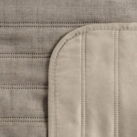 DumDekorace Béžový elegantní dekorativní přehoz do ložnice Šířka: 170 cm | Délka: 210 cm