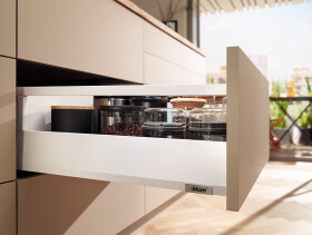 Blum K-BLUM Merivobox E 600mm 40 kg bílá :: vrut (485663)