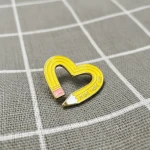 Pinarna.cz Tužka ve tvaru srdce - Make more art / Vytvářejte více umění