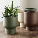 MADAM STOLTZ Venkovní obal na květináč Matt Green Iron větší, zelená barva, kov