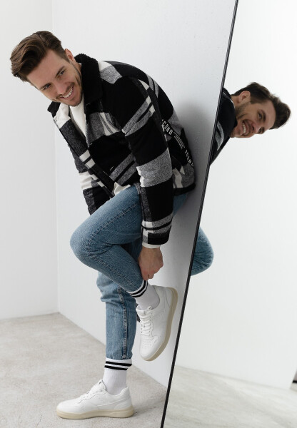 Ponožky Steven art.057 Sportovní pruhy pánské 41-46 bílá 41-43