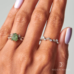 Royal Fashion rhodiovaný prsten SKA-R002-SILVER-GREENAPATITE Velikost: 6 (EU: 51-53)