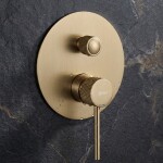 REA - Podomítková sprchová sada Lungo Stripe Gold Brush + BOX REA-P9492