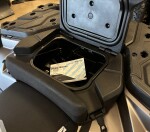 Boxík místo sedačky spolujezdce na CFMOTO X850/X1000 G3