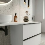 CERANO - Koupelnová skříňka Velora - bílá matná, úchytka černá + deska pod umyvadlo Navira Slim - 18 mm + konzole černá - 160x54,8x46,5 CER-668102