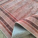 DumDekorace Moderní koberec s řeckým okrajem - růžový a kaštanový Šířka: 80 cm | Délka: 150 cm