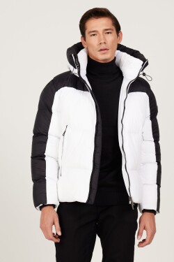 ALTINYILDIZ CLASSICS Men's Black Standard Fit Warm Windproof Filled Pull-out Hood High Neck Coat