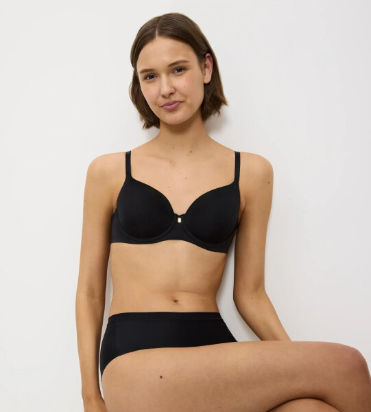Podprsenka Body Make-Up Essentials WP černá - TRIUMPH BLACK 90B