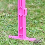 Plastový sloupek pro elektrický ohradník, délka 156 cm, 11 oček, růžový
