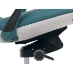 Kancelářské křeslo, zelená ekokůže, houpací mechanismus s aretací ve 4 polohách, kovový kříž, kolečka pro tvrdé povrchy