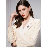 Brož se zirkony Bertranda - motýl, Fialová