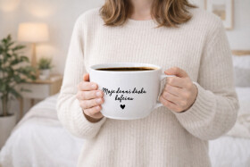 MOJE DENNÍ DÁVKA KOFEINU - MEGA XXL keramický hrnek 1000 ml