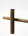 House Doctor Kovový svícen Maxi Antique Brass 45 cm, zlatá barva, kov