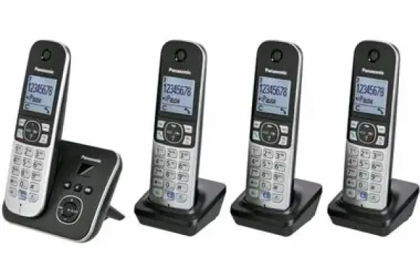 Rozbaleno - Panasonic KX-TG6824GB +3 sluchátka/Bezdrátový analogový telefon /DECT/ 1.8" displej/tel. seznam 100 záznamů / rozbaleno (KX-TG6824GB.rozbaleno)
