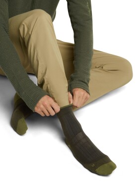 Pánské merino ponožky ICEBREAKER Mens Merino Hike+ Ultralight Quarter, Dark Loden/Sphagnum velikost: 39-41,5 (S)