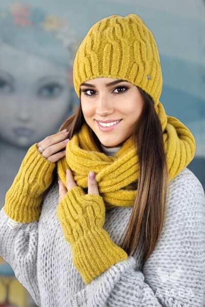 Kamea Hat&Scarf OS