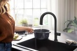 HANSGROHE - Aqittura M91 Dřezová baterie s výsuvnou koncovkou a filtrační hlavicí, sBox, matná černá 76826670