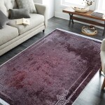 DumDekorace Tmavý koberec s jemným orientálním rámem a patinou Šířka: 160 cm | Délka: 220 cm