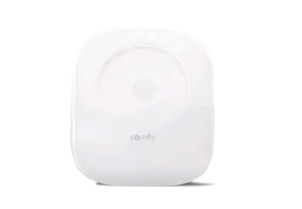 Drátový termostat Somfy io bílý