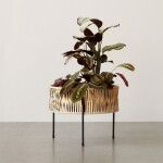 Audo Copenhagen Květináč Umanoff 32,5 cm, černá barva, přírodní barva, kov