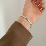 Ocelový herringbone náramek – 3 mm plochý had, Stříbrná 17 cm