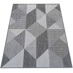 DumDekorace Stylový koberec s geometrickými vzory v šedé barvě