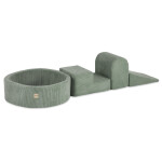 PLUSH NEST PLUSH NEST Zelená hrací sestava s bazénem (3 prvky + suchý bazén Ø 90 × 30 cm) a 200 míčky
