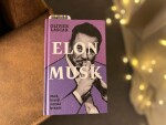 Elon Musk: Muž, který nezná hranic Olivier Lascar