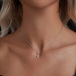 Stříbrný náhrdelník Elara - kříž, MOISSANITE + CERTIFIKÁT, Stříbrná 40 cm + 5 cm (prodloužení) certifikát GRA, hadřík na čištění stříbra, dárková krabička