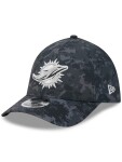 New Era Pánská kšiltovka Miami Dolphins NFL 2026 Salute to Service 39THIRTY M-Crown Flex Velikost: M/L