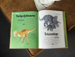 Usínáme s dinosaury a dalšími prehistorickými tvory - kolektiv autorů