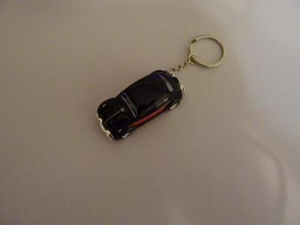 1967 volkswagen beetl 1:64 Kinsmart